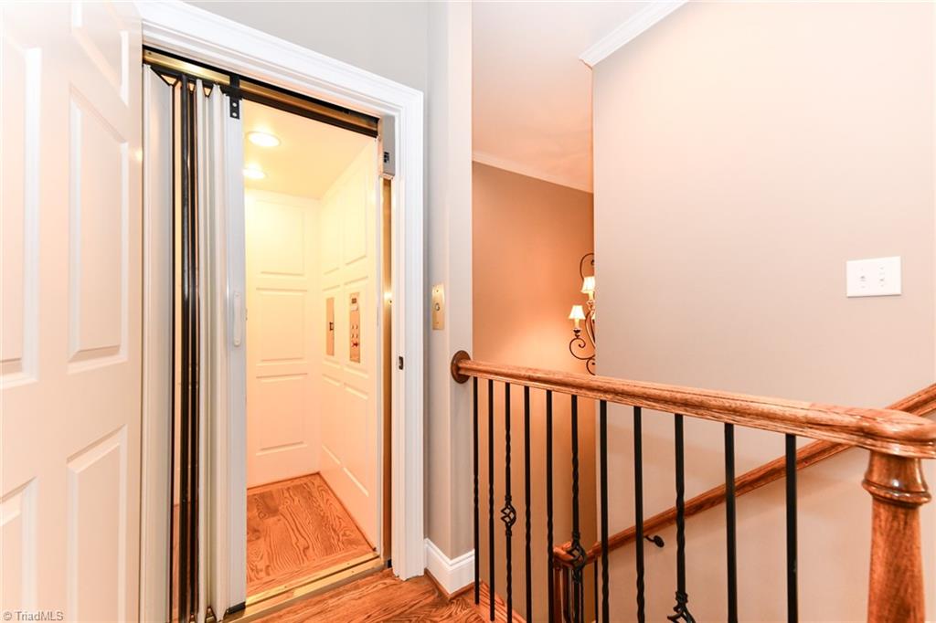 38 Midland Park Lane Property Photo 22