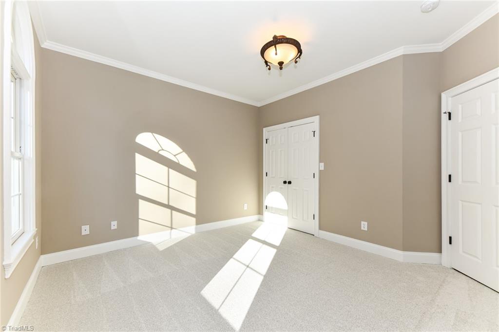 38 Midland Park Lane Property Photo 28