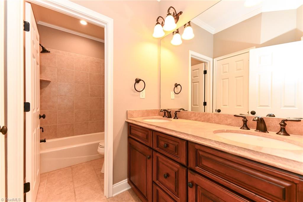 38 Midland Park Lane Property Photo 29