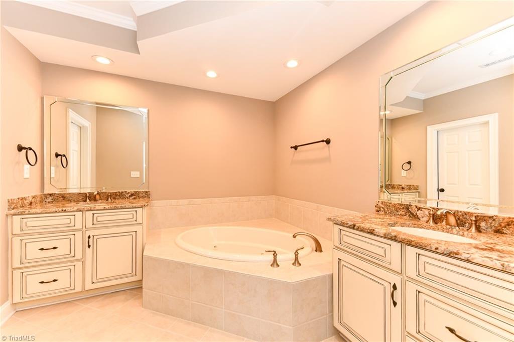 38 Midland Park Lane Property Photo 37