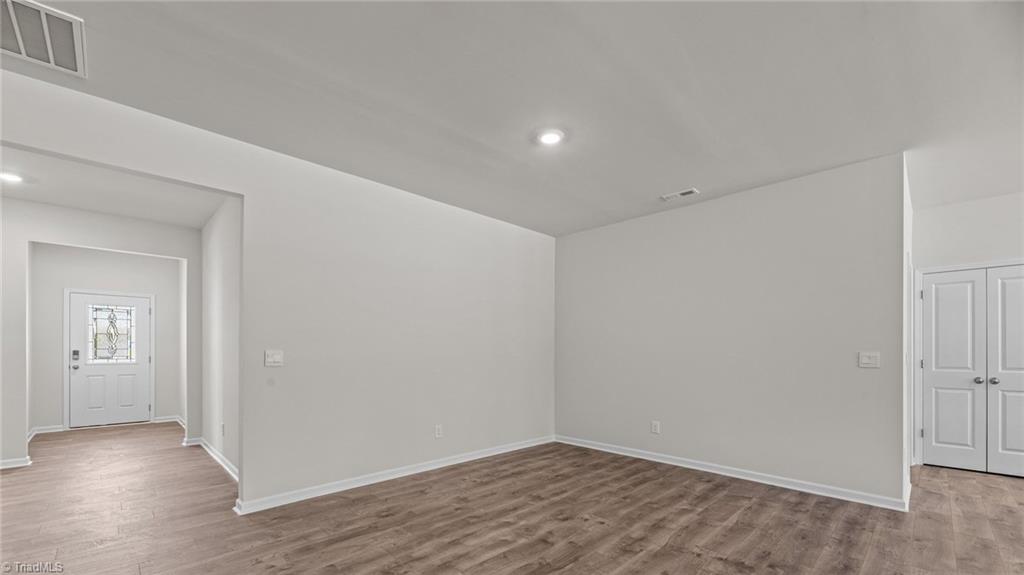 6976 Saddlebred Drive Property Photo 8