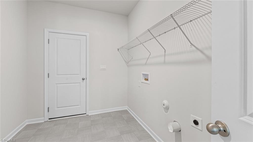 6976 Saddlebred Drive Property Photo 20