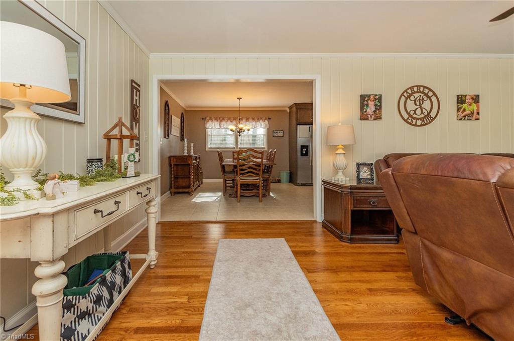 4950 Belgrove Road Property Photo 6