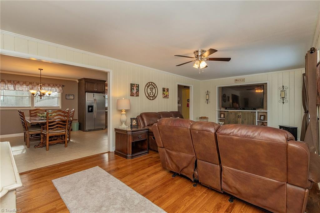 4950 Belgrove Road Property Photo 7