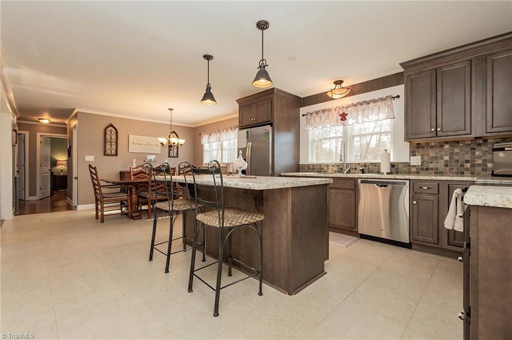 4950 Belgrove Road Property Photo 12