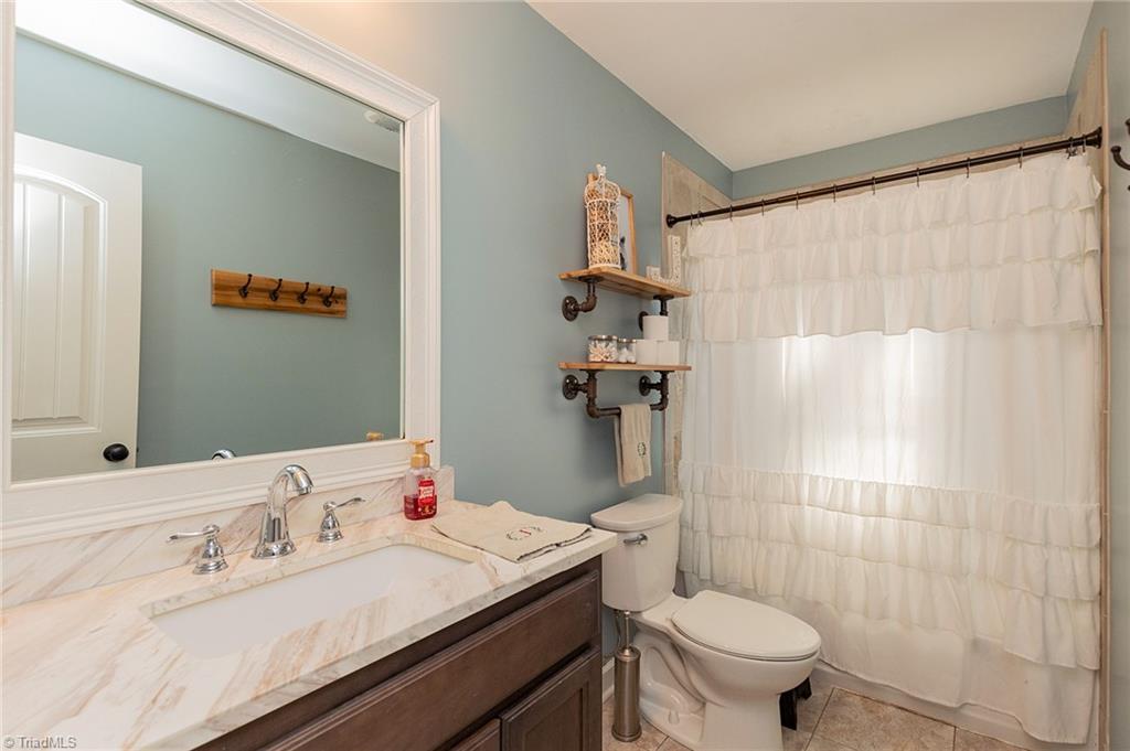 4950 Belgrove Road Property Photo 19