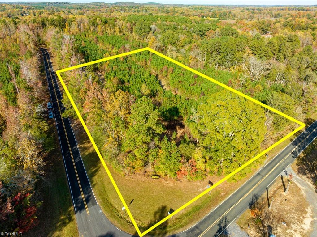 125 Drama Road Property Photo