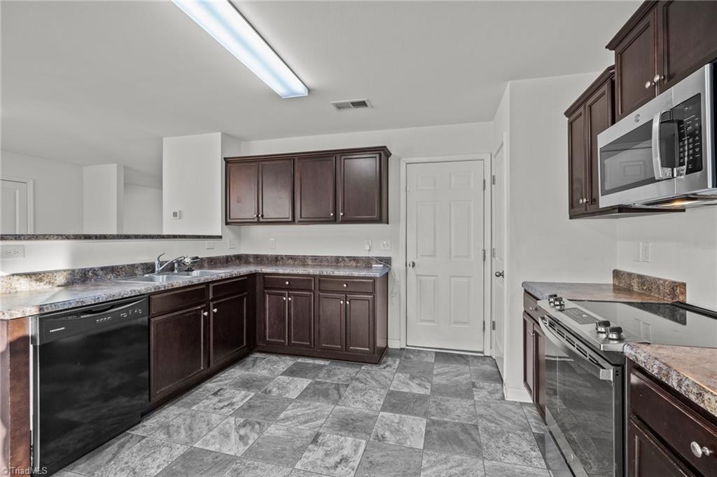 5304 Northridge Drive Property Photo 13