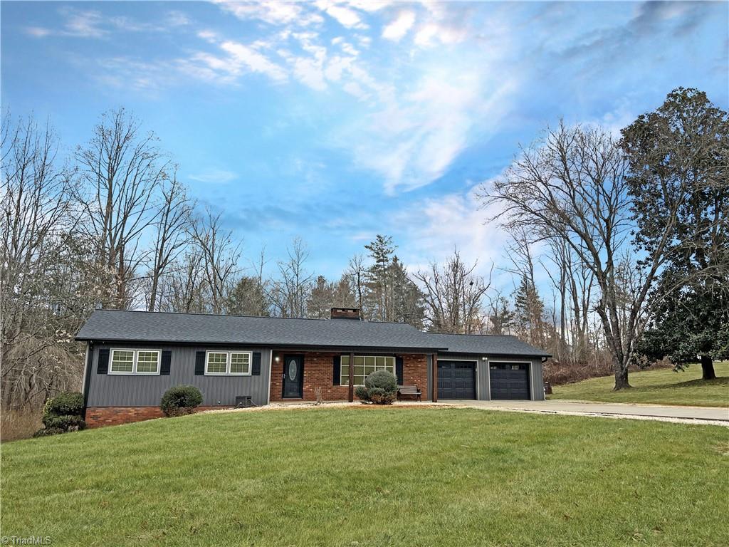 377 Three Oaks Drive Property Photo