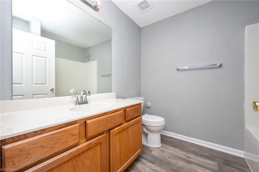 2111 Lambeth Farm Lane Property Photo 14