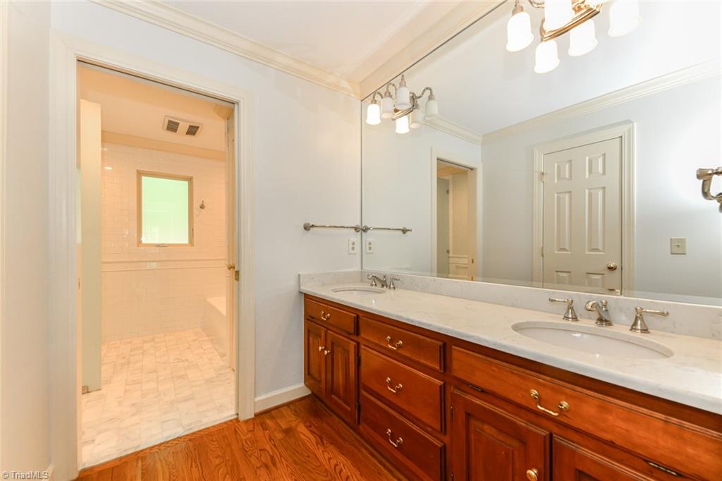 5 Kenbridge Court Property Photo 22