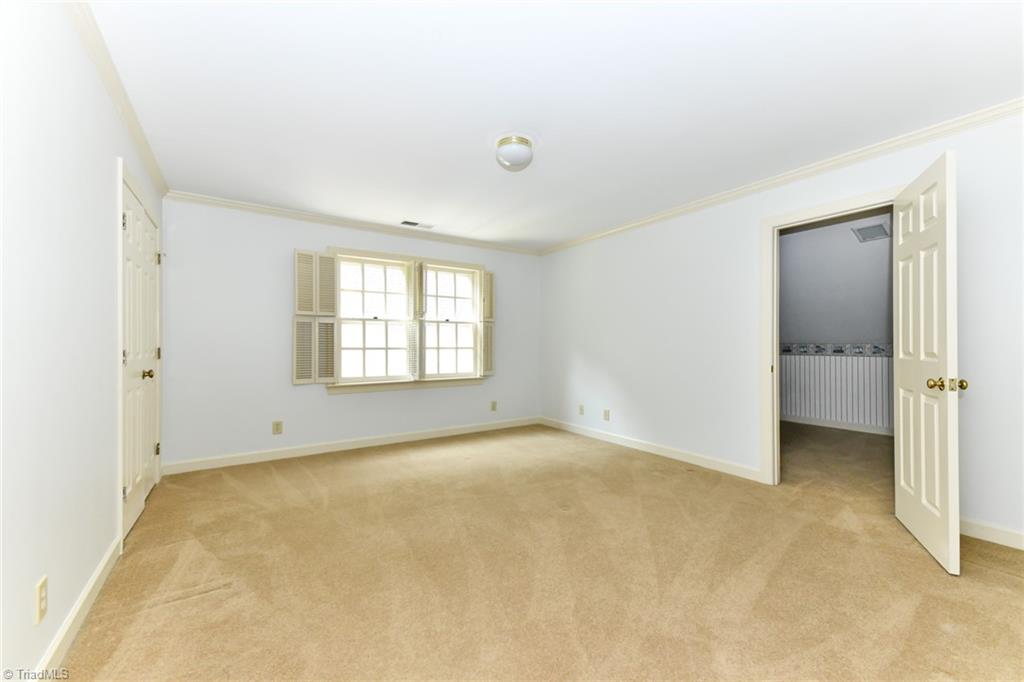 5 Kenbridge Court Property Photo 33