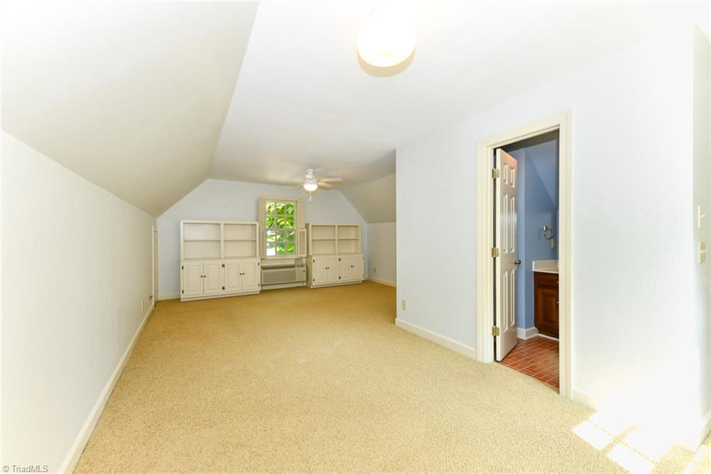 5 Kenbridge Court Property Photo 36