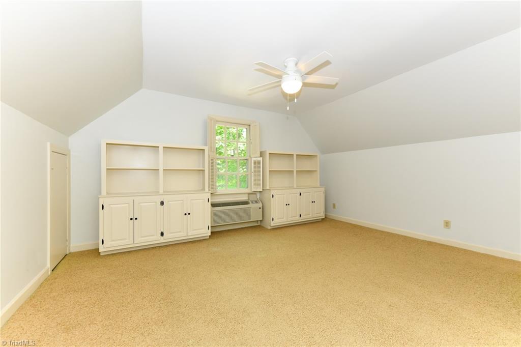 5 Kenbridge Court Property Photo 37