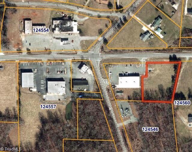 1404 Nc Highway 62 E Property Photo 4