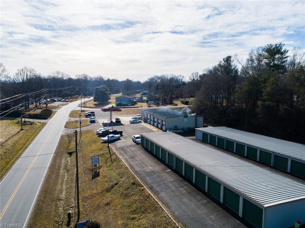 669 Nc Highway 16 N Property Photo 2