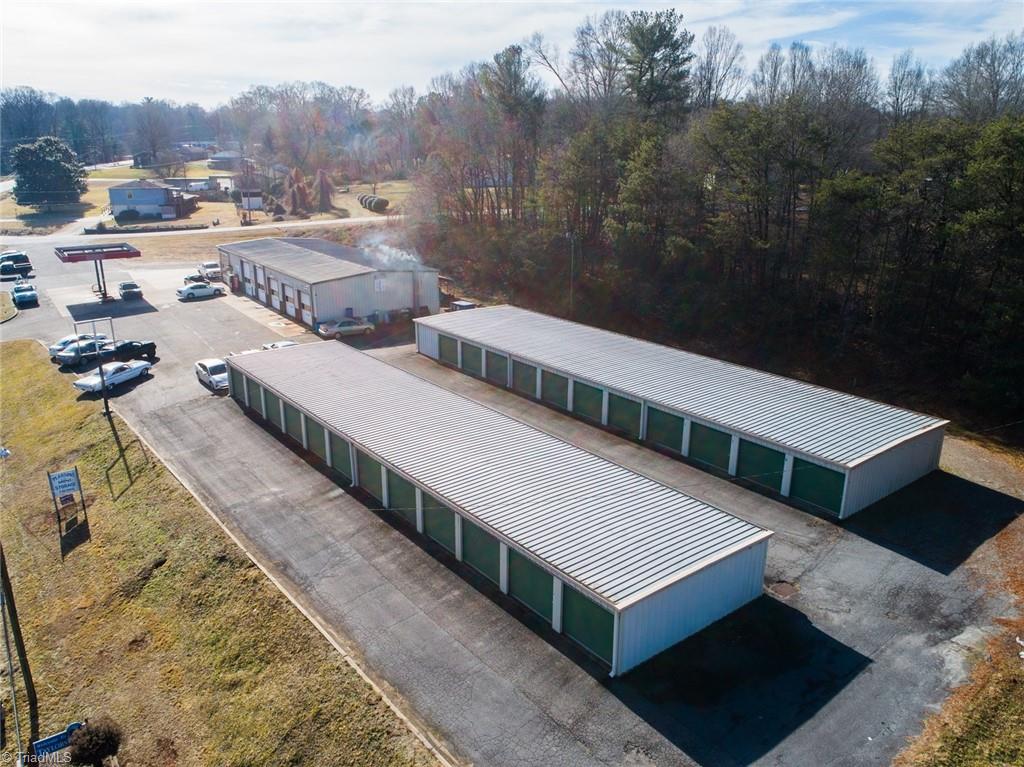 669 Nc Highway 16 N Property Photo 3