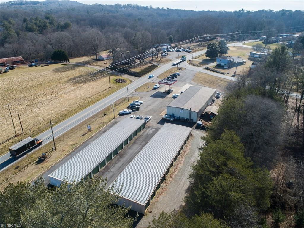 669 Nc Highway 16 N Property Photo 4