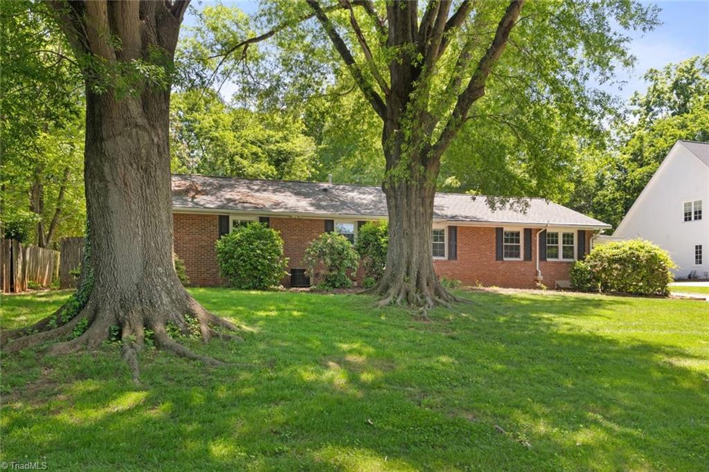 862 Kenwick Drive Property Photo 1