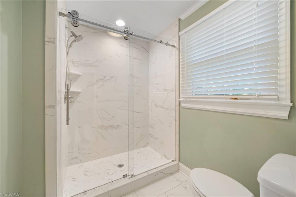 862 Kenwick Drive Property Photo 34