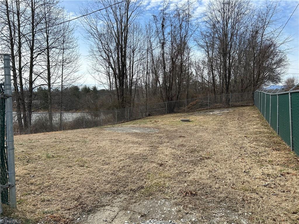 16266 Fancy Gap Property Photo 3