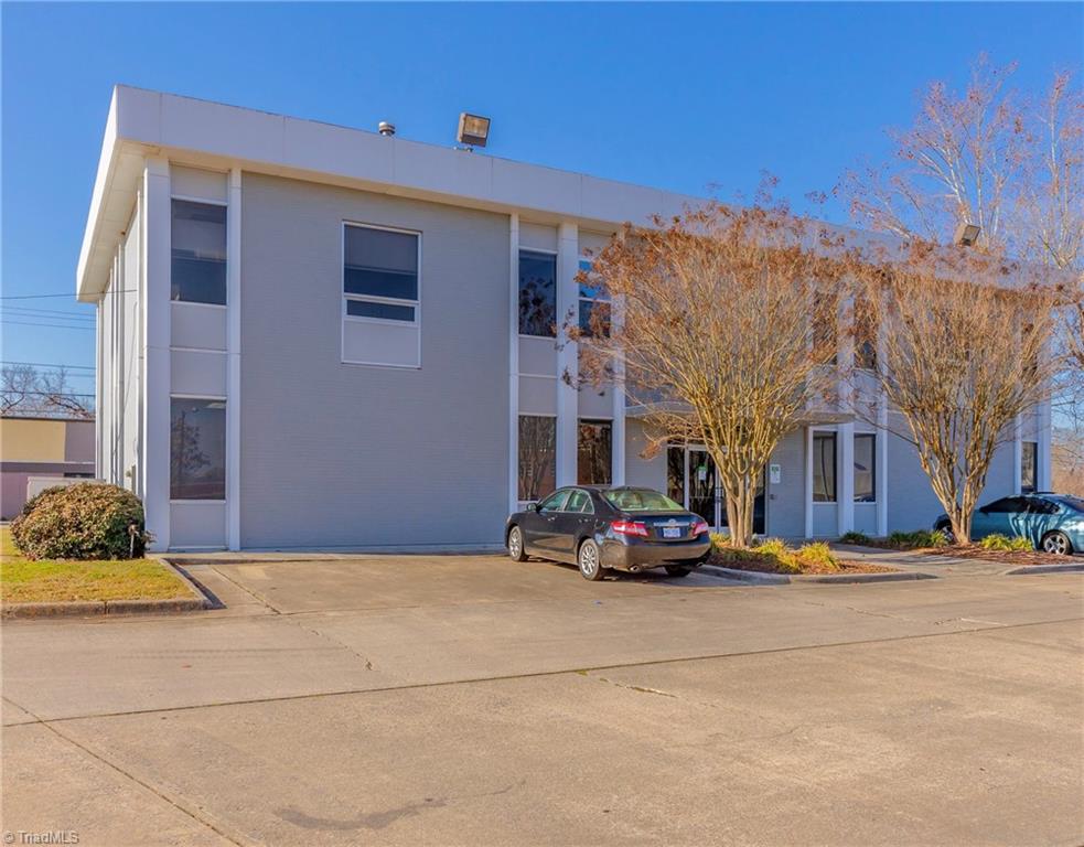 812 Innes Street Property Photo 13