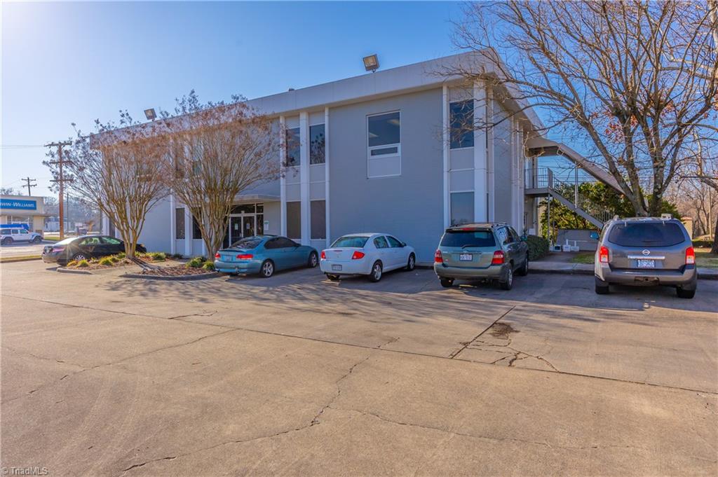 812 Innes Street Property Photo 14