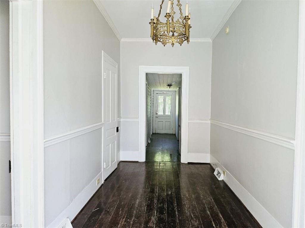 311 S Main Street Property Photo 3