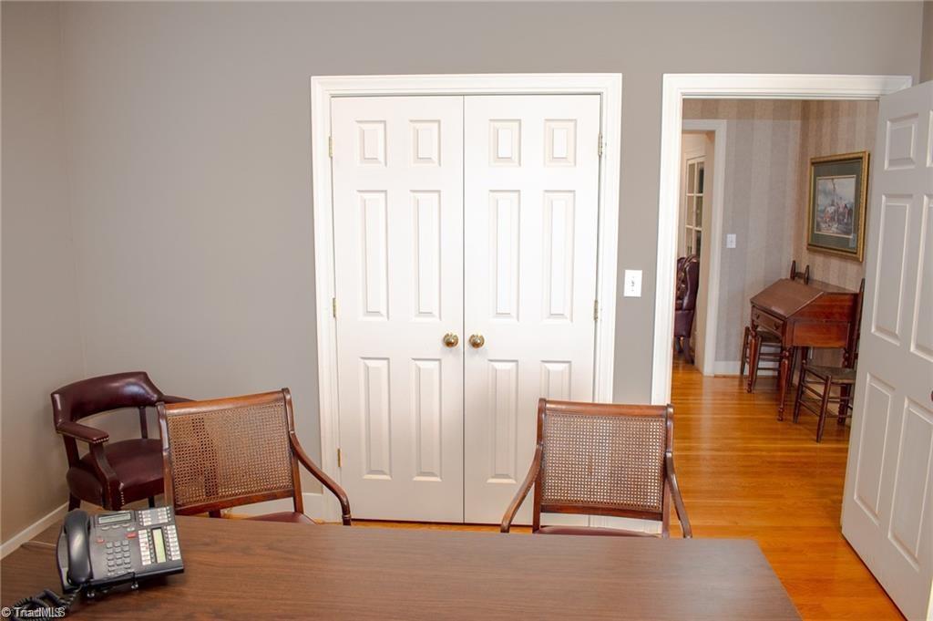222 E Meadow Road Property Photo 21