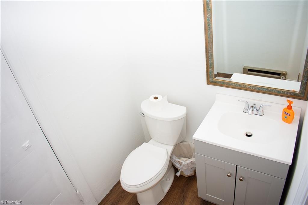 222 E Meadow Road Property Photo 31