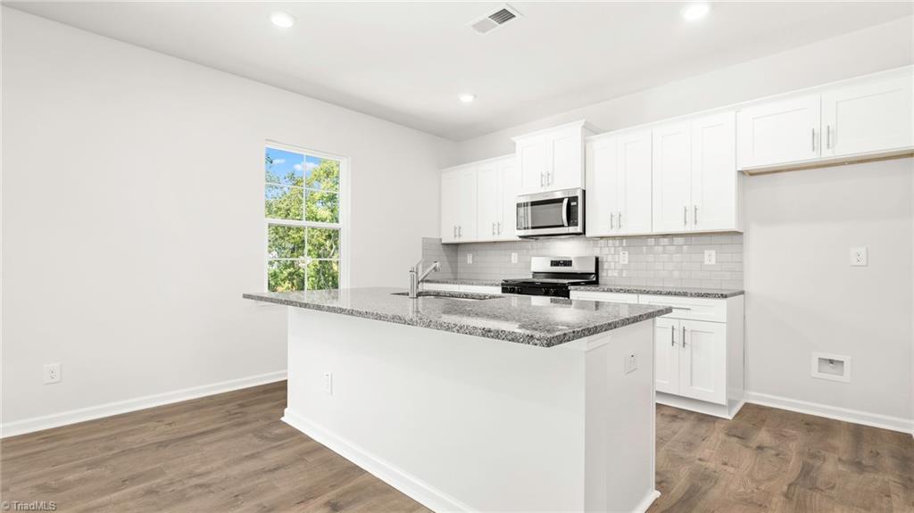 328 Willowbrooke Way Property Photo 6