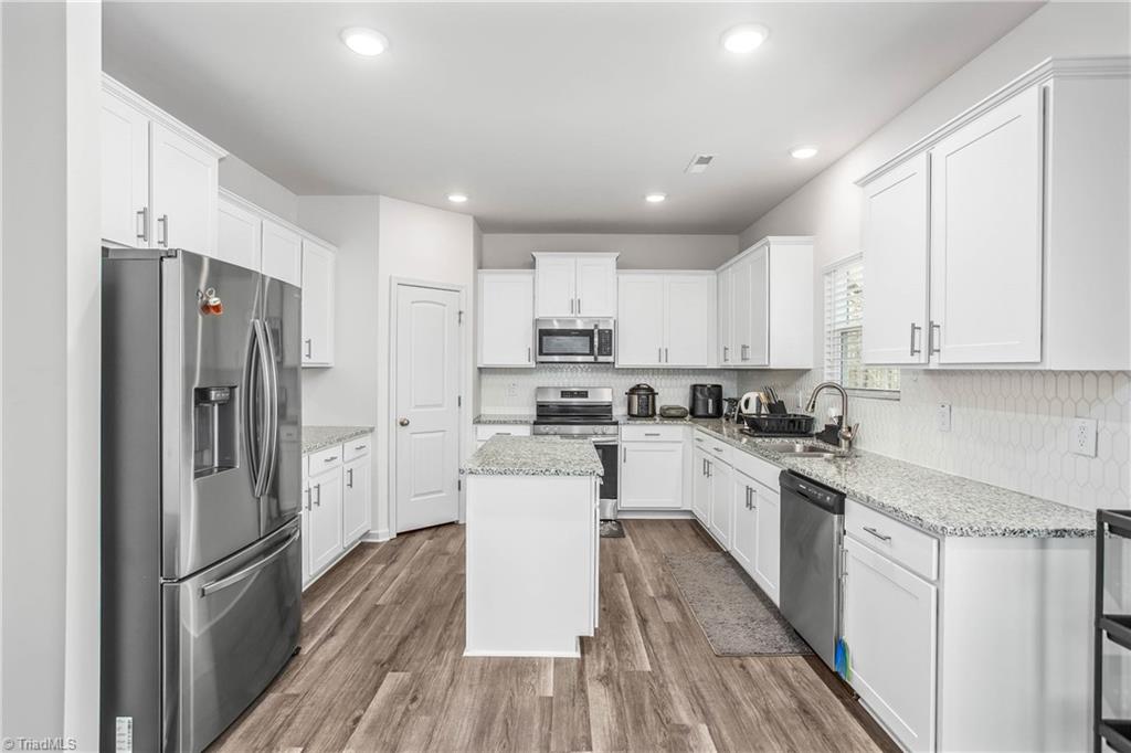 2559 Wallingford Road Property Photo 12