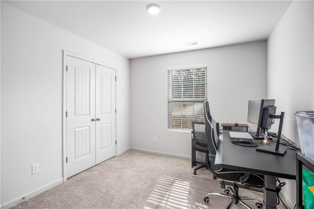 2559 Wallingford Road Property Photo 23