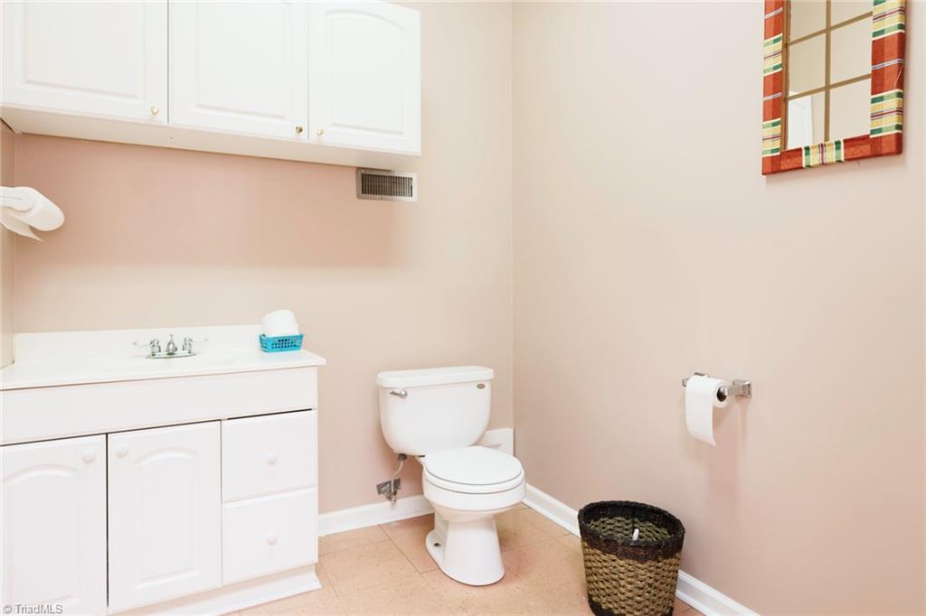 128 Plant Street Property Photo 9
