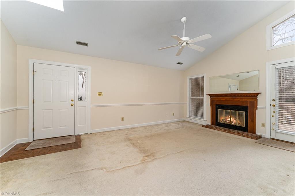 5151 Autumncrest Drive Property Photo 5