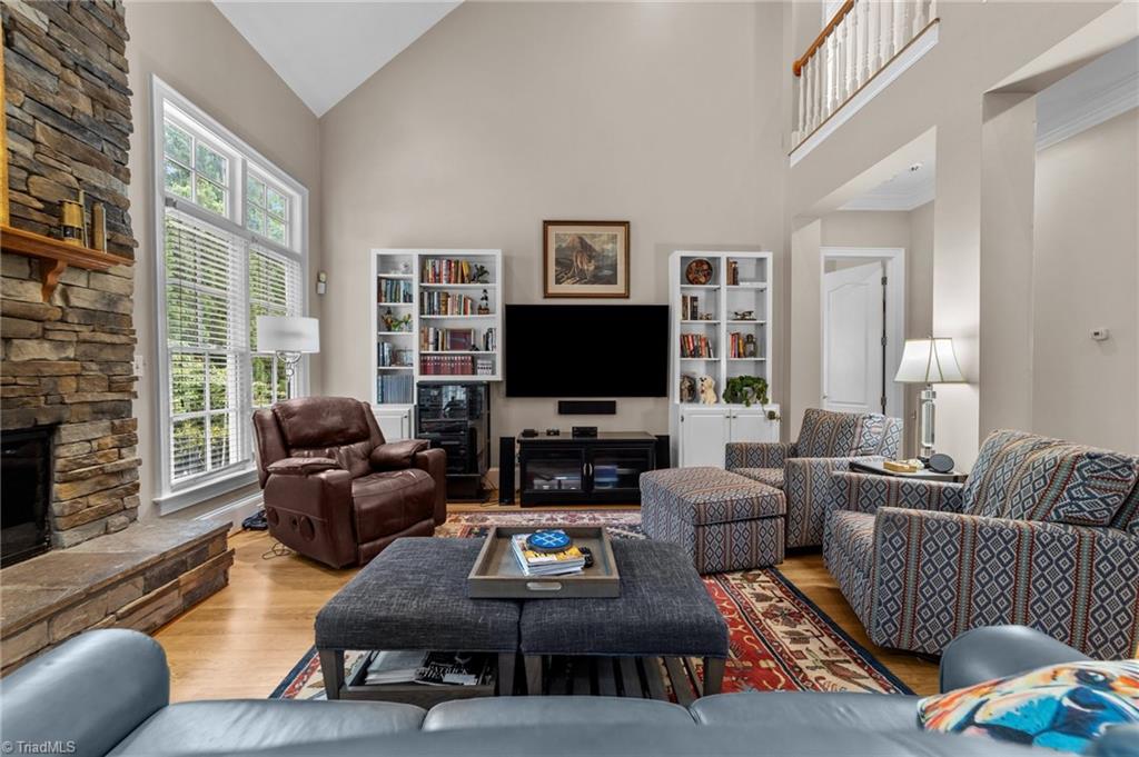 900 Jefferson Wood Lane Property Photo 13