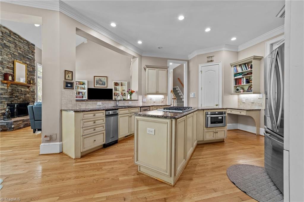 900 Jefferson Wood Lane Property Photo 18