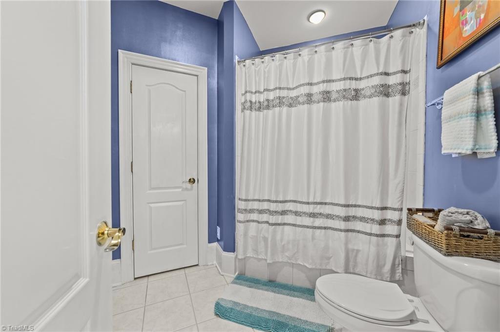 900 Jefferson Wood Lane Property Photo 32