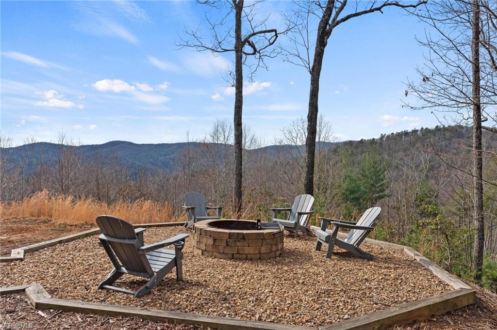 1610 Deer Run Property Photo