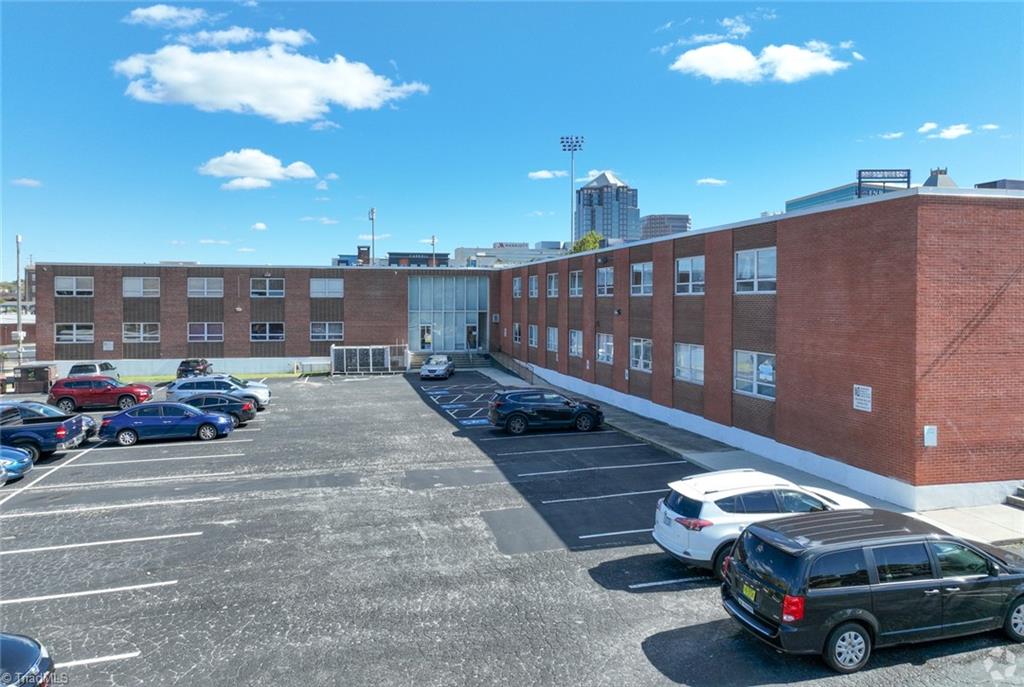 415 Edgeworth Street Property Photo 3