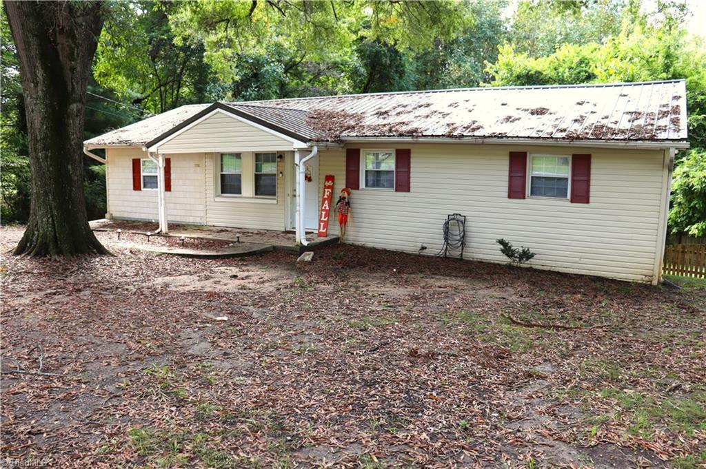 1700 Old Hollow Road Property Photo