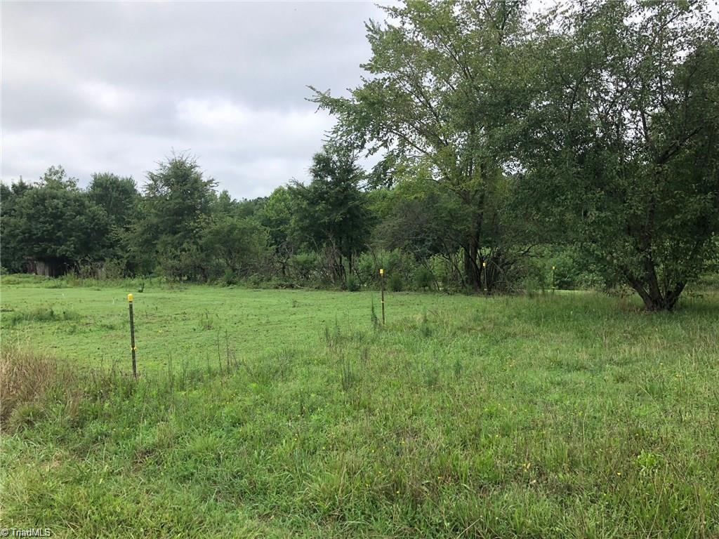 257 Willowlake Road Property Photo 2