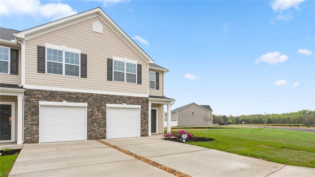 5572 Henley Ridge Drive Property Photo