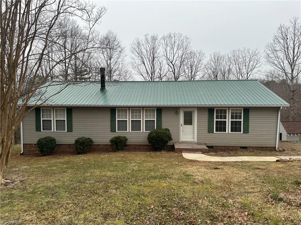 1125 Fox Hills Road Property Photo