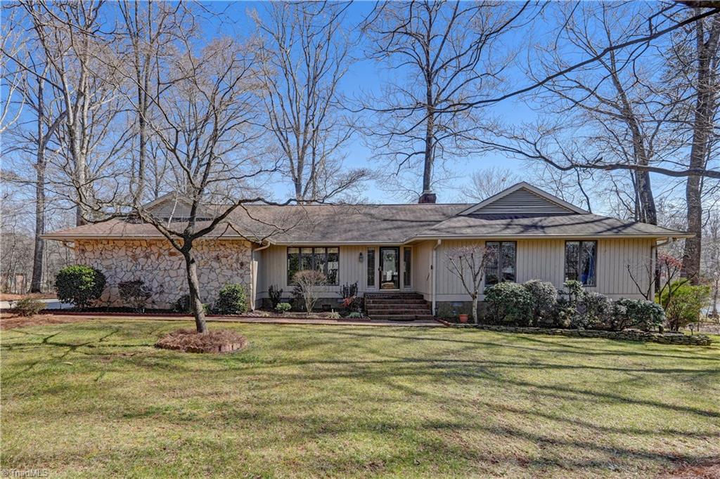 305 Susanna Drive Property Photo