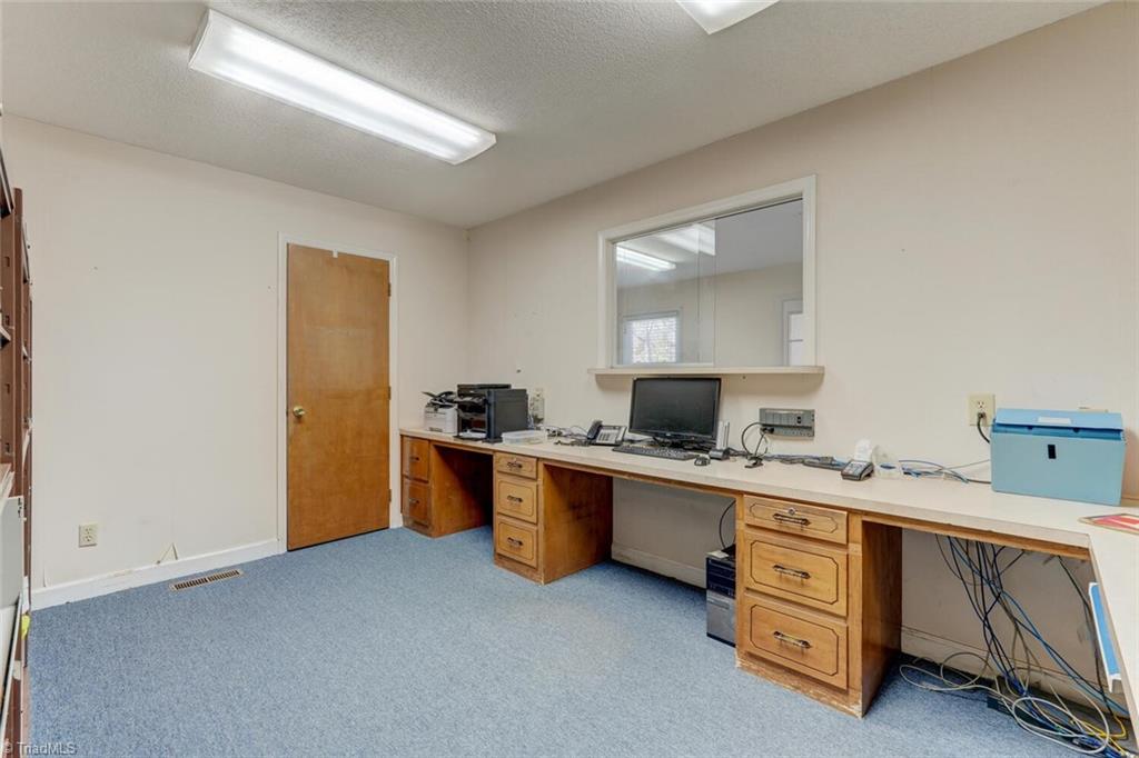 601 Harrison Street Property Photo 5