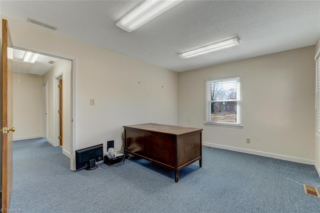 601 Harrison Street Property Photo 7