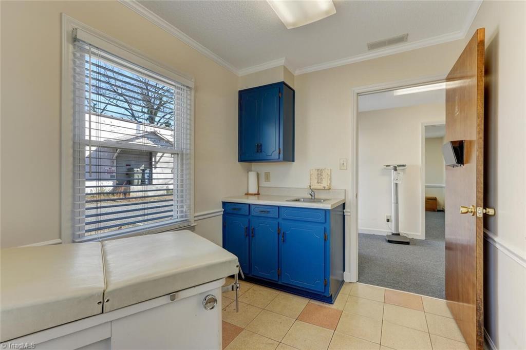 601 Harrison Street Property Photo 11