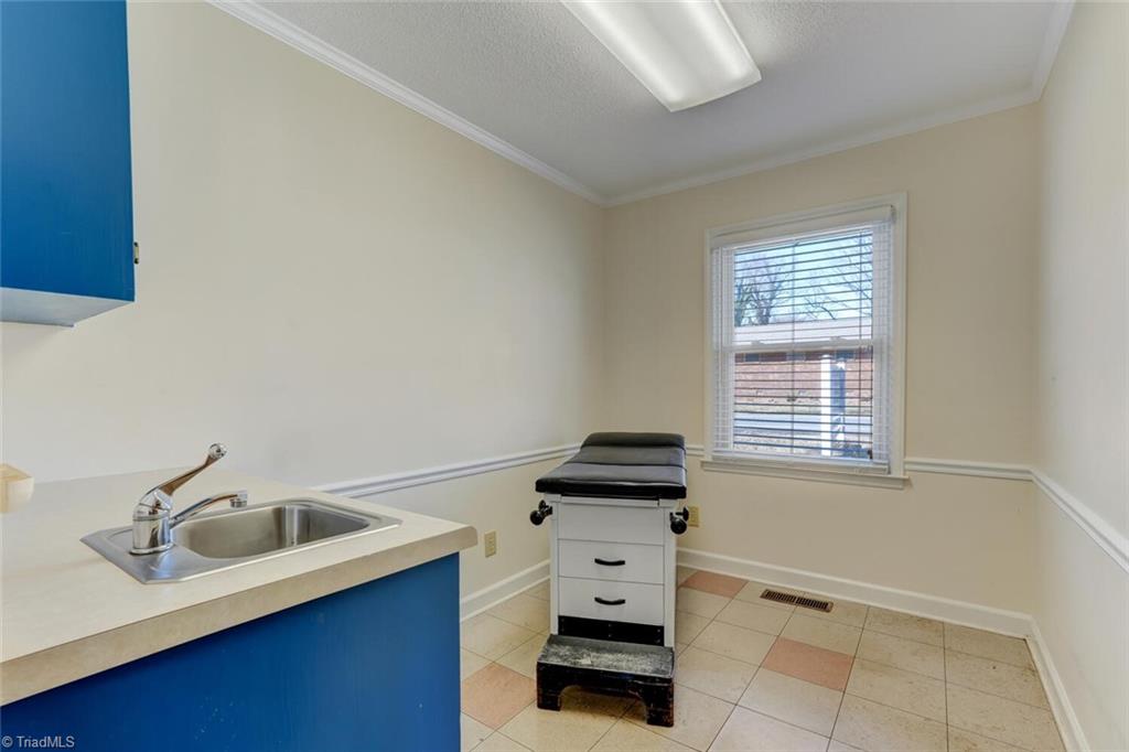 601 Harrison Street Property Photo 14