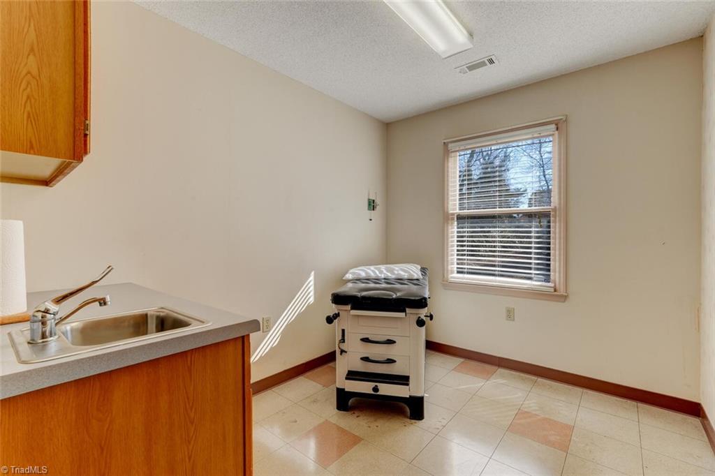 601 Harrison Street Property Photo 27